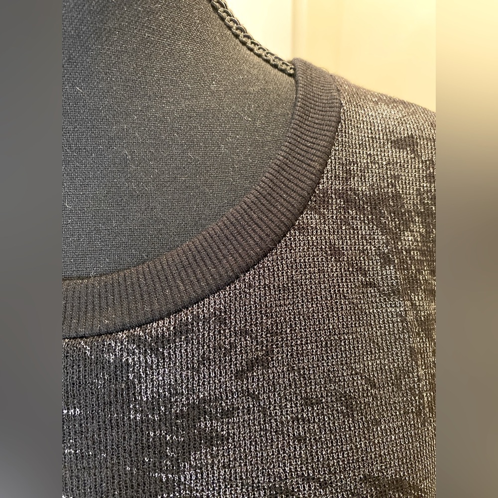 ❌SOLD❌ Forever21+ black & sparkling silver patterned sweatshirt 🖤🩶 - Picture 5 of 8